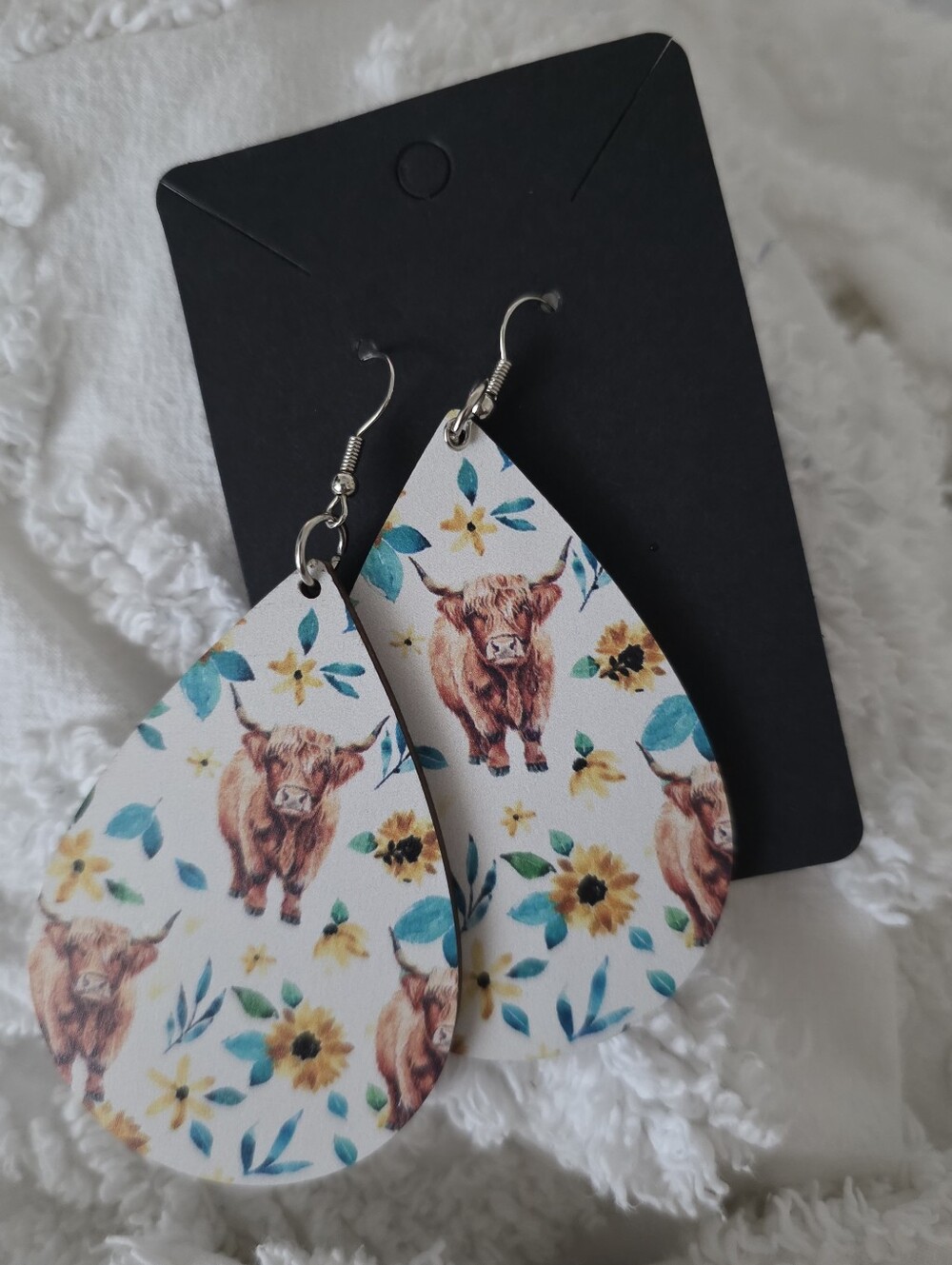 Western Boho Chic Wooden Cowprint Dangle Earrings Brand New